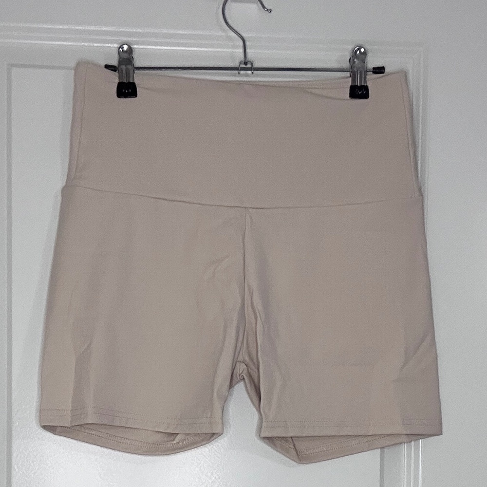Anchored Arrows Nude Shorts L (#188)